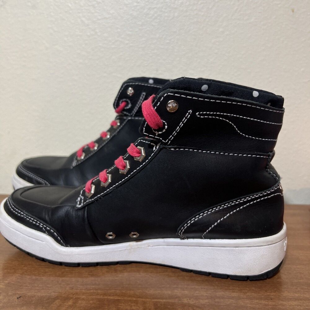 Timberland Women's High Top Shoes - black / red - Size 7